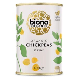 a can of organic chickpeas in water