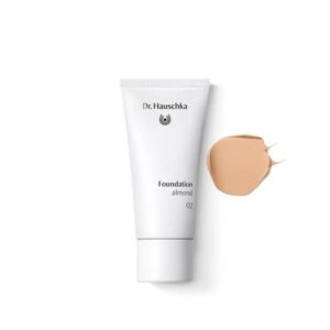Dr Hauschka Foundation 002 Almond